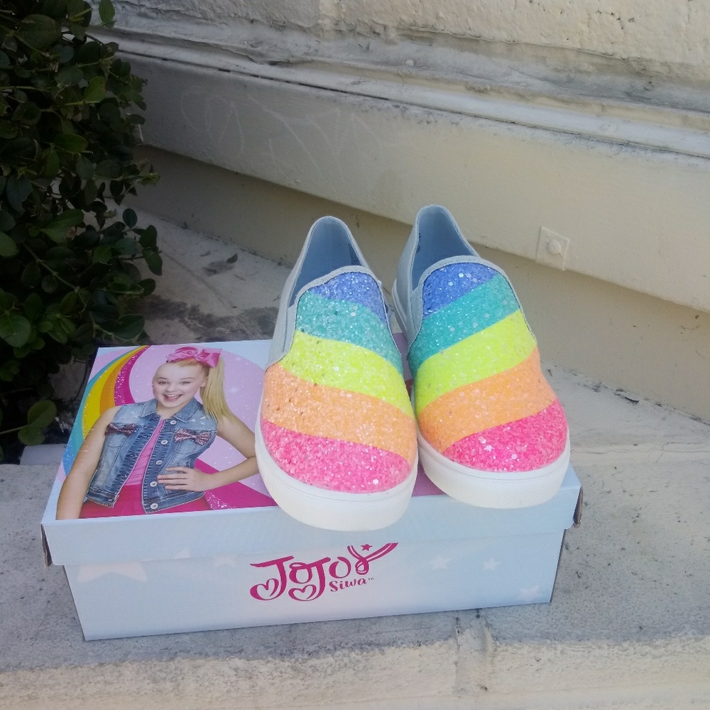 Jojo siwa girls size 3 and 1/2 rain bow shoes
